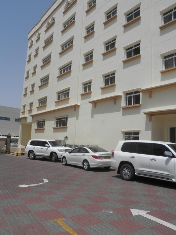 Hamasa Plaza Hotel y apartamentos Al Buraimi Habitación foto