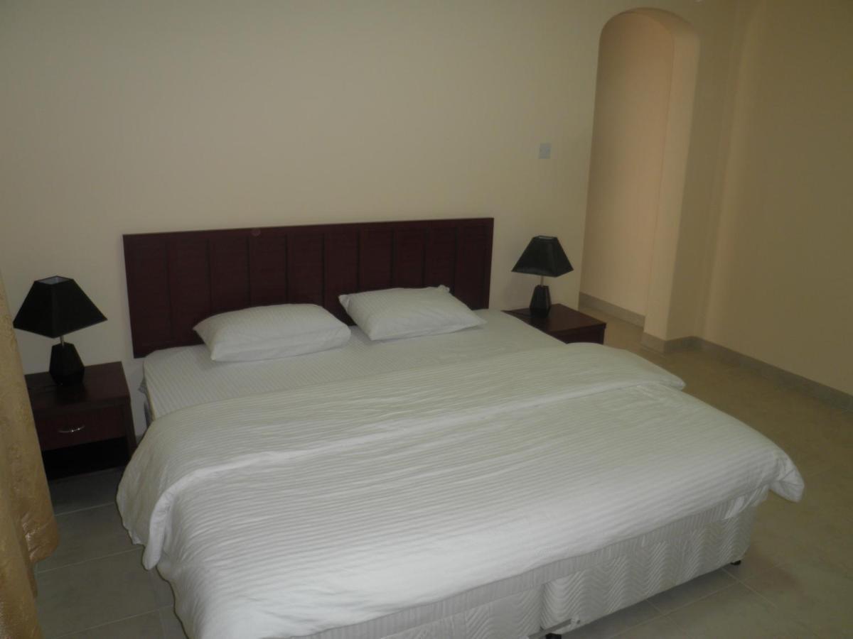 Hamasa Plaza Hotel y apartamentos Al Buraimi Exterior foto